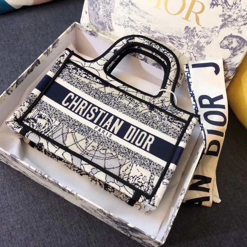 Designer Handbags - DOR - 6105