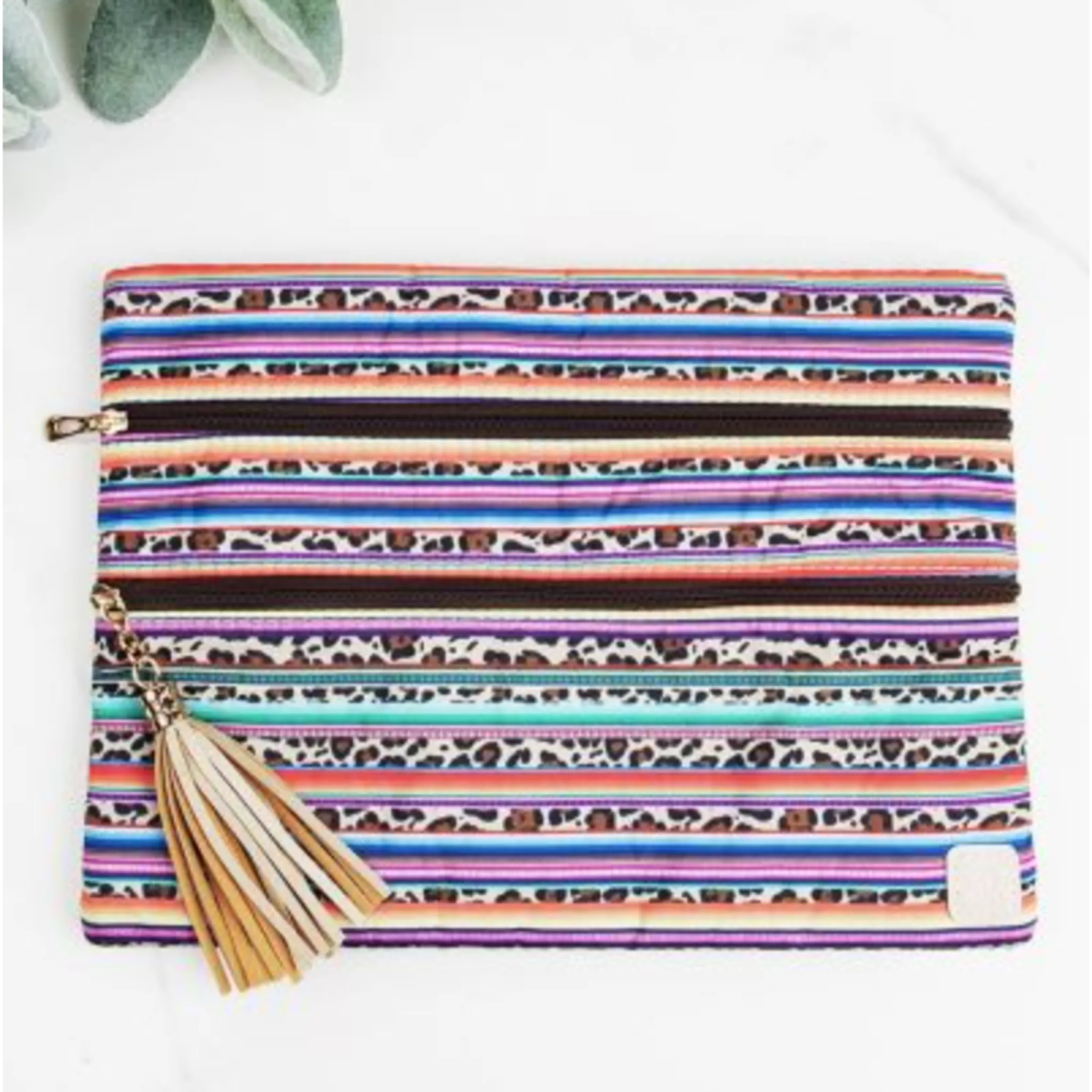 The Versi Makeup Bag