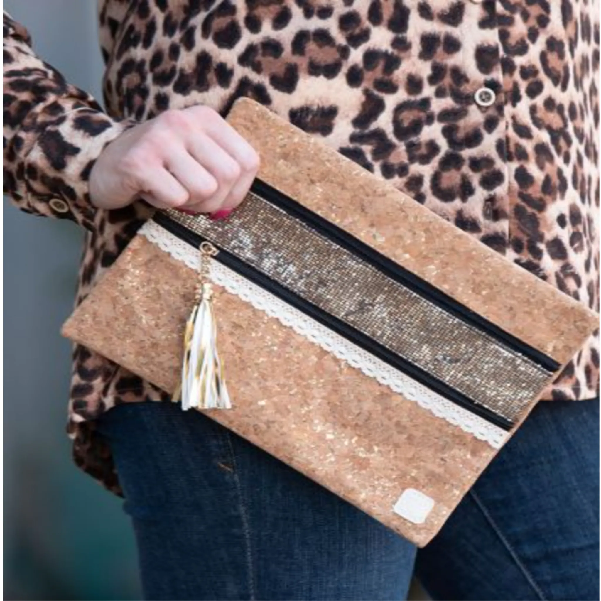 The Versi Makeup Bag