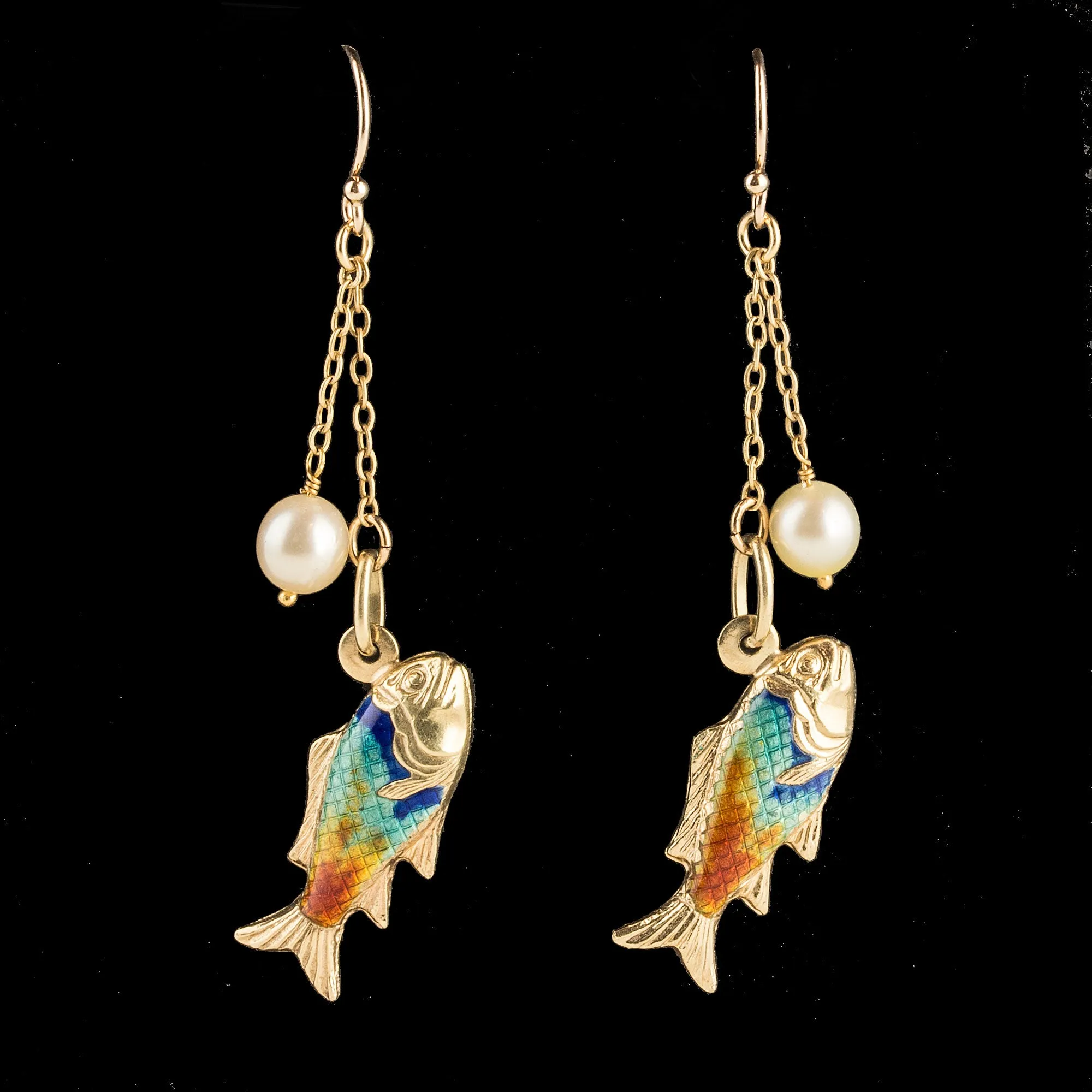 Whimsical Fish and Akoya pearl earrings, 14k gold and colorful enamel . j-erfn123